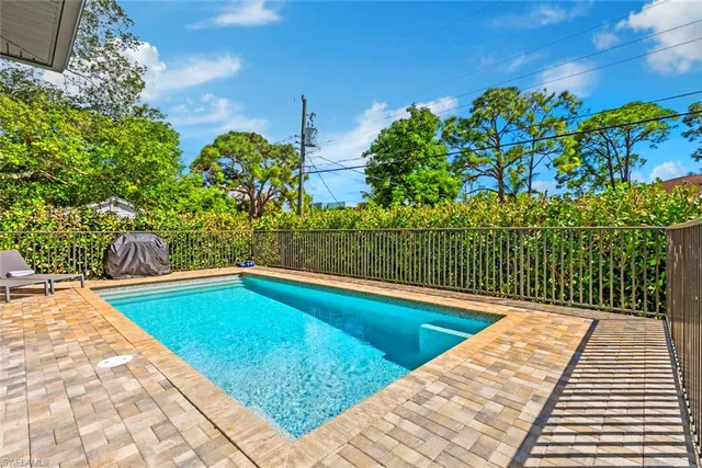 $899,000 | 3552 Hibiscus Avenue, Naples, FL 34104