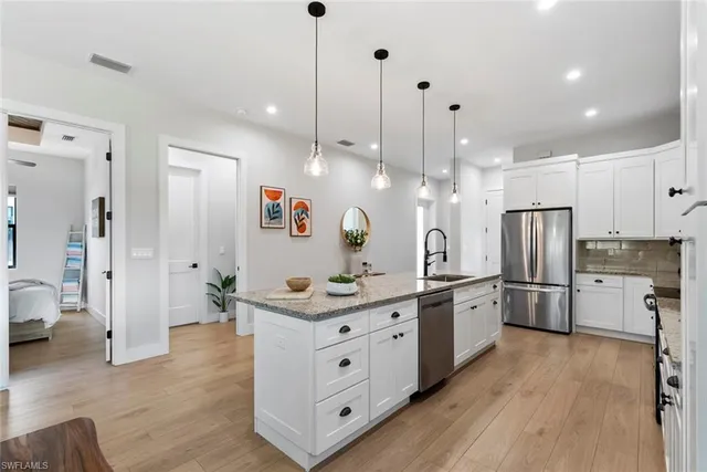 $899,000 | 3552 Hibiscus Avenue, Naples, FL 34104