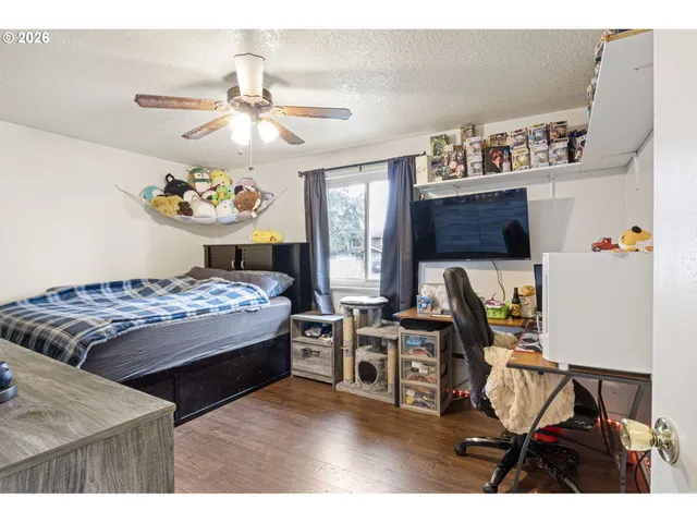 $360,000 | 2133 Northwest Watters Street, Roseburg, OR 97471