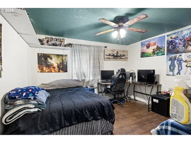 $360,000 | 2133 Northwest Watters Street, Roseburg, OR 97471