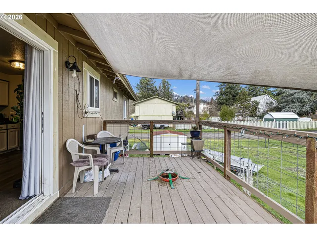 $360,000 | 2133 Northwest Watters Street, Roseburg, OR 97471