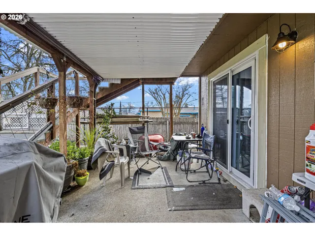 $360,000 | 2133 Northwest Watters Street, Roseburg, OR 97471