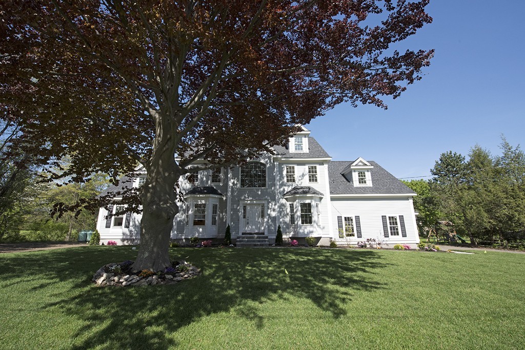 9 Lovejoy Road Andover, MA 01810 - Photo 1 of 5 Gallery Image 1