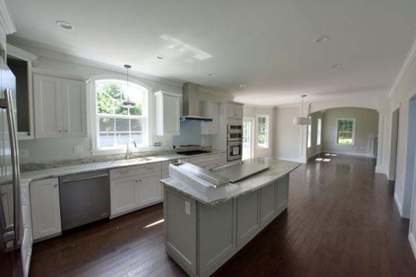 9 Lovejoy Road Andover, MA 01810 - Photo 4 of 5 Gallery Image 4