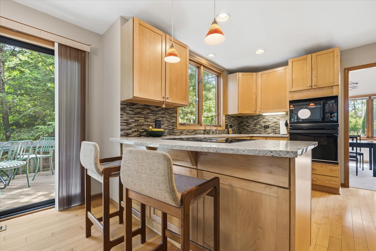 1755 Wiesbrook Road South Wheaton, IL 60189 - Photo 11 of 28