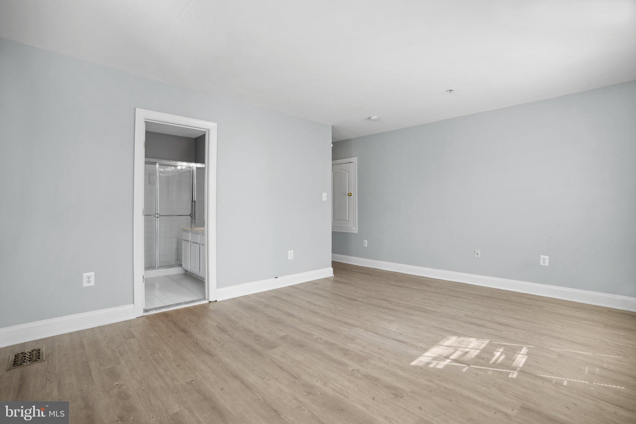 13043 Clarksburg Square Road, Unit 13043 Clarksburg, MD 20871 - Photo 32 of 45