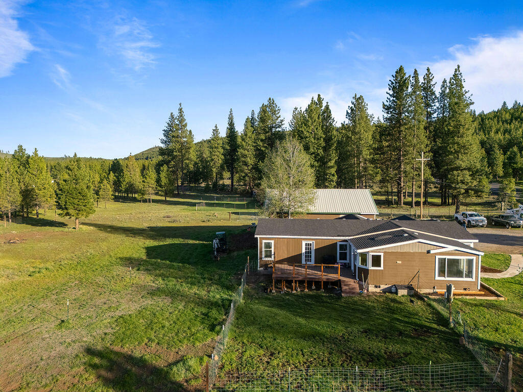 4323 Round Lake Road Klamath Falls, OR 97601 - Photo 38 of 45 dji_20250508184420_0032_d-dji_2025050818