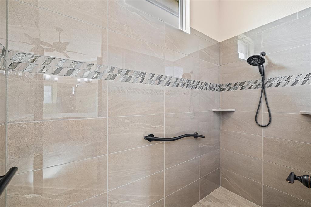 6341 Weatherby Road Granbury, TX 76049 - Photo 24 of 40 Gallery Image 24