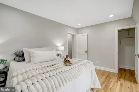 $699,900 | 4789 21st Road North, Arlington, VA 22207