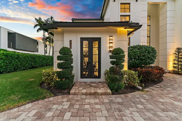 $12,998,880 | 5730 Holly Lane, Jupiter, FL 33458