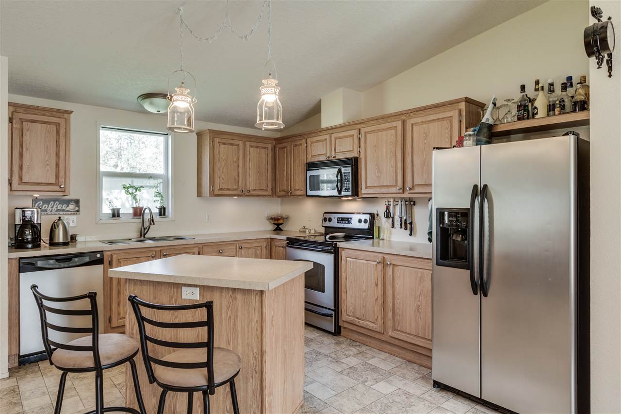 26128 West Carman Road Cheney, WA 99004 - Photo 4 of 20