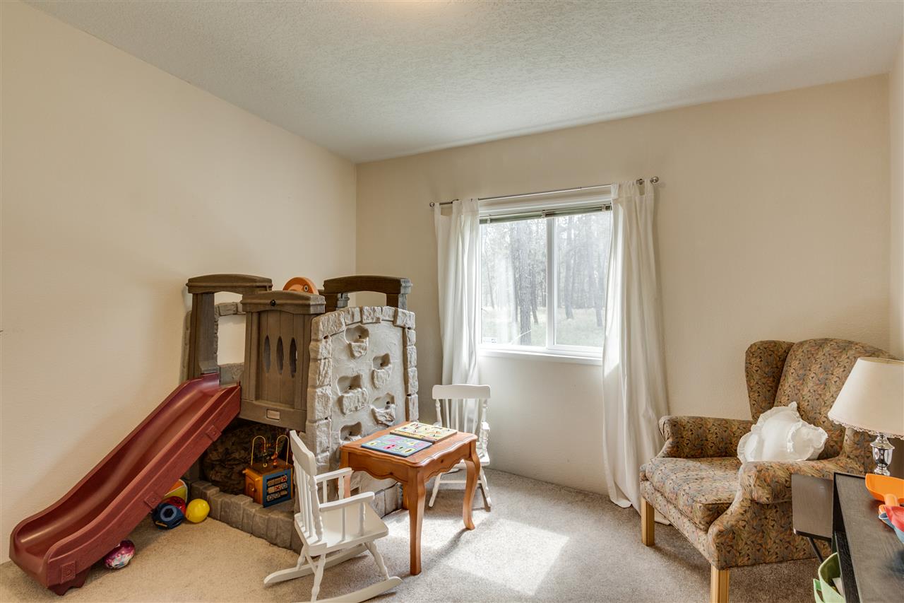 26128 West Carman Road Cheney, WA 99004 - Photo 10 of 20