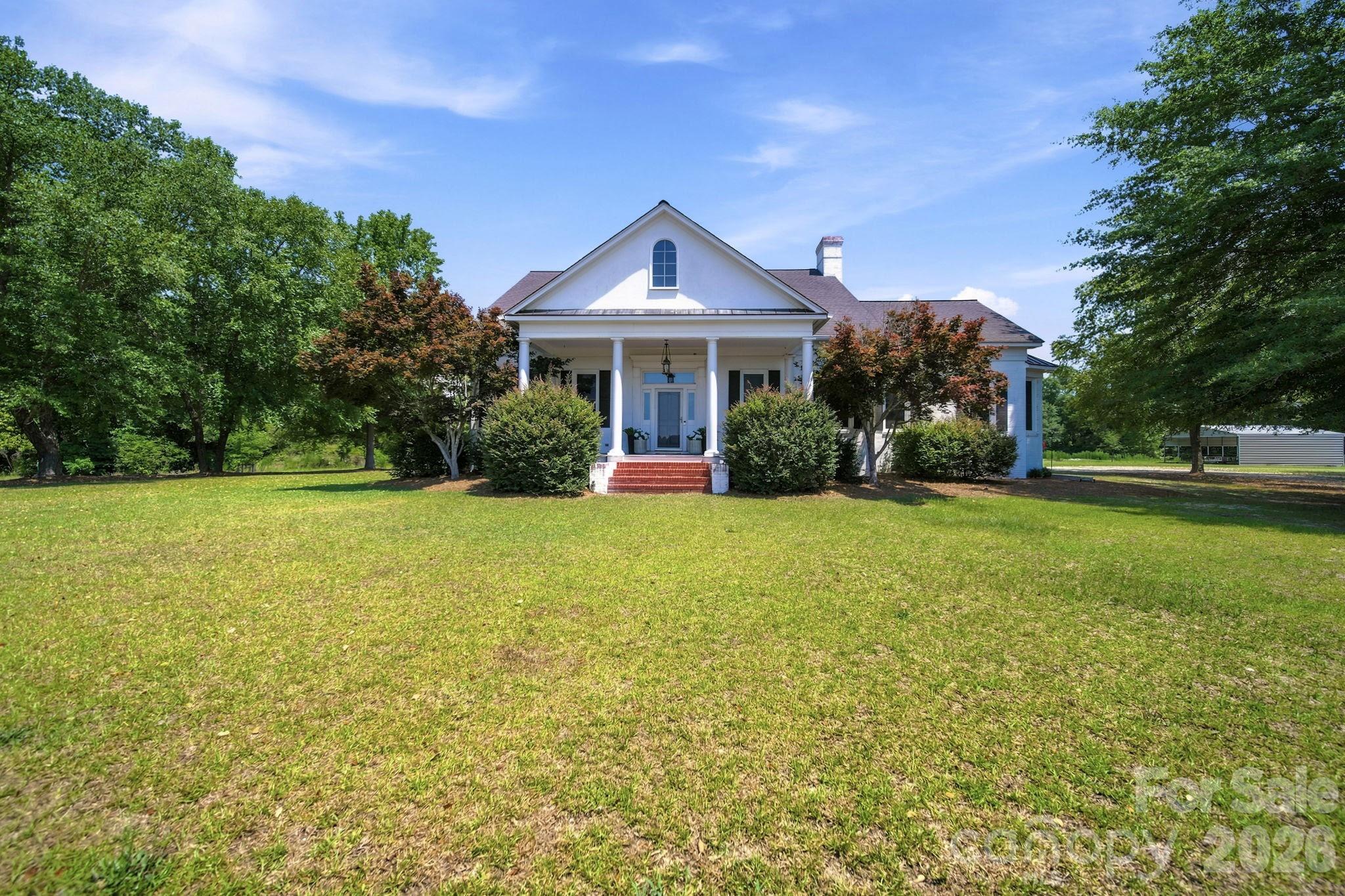 1004 Four Mile Loop Cheraw, SC 29520 - Photo 1 of 38
