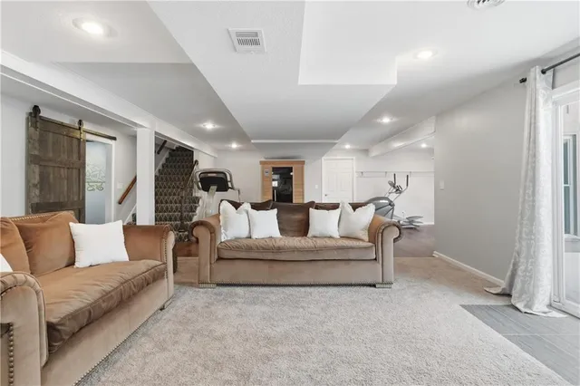 $688,000 | 8000 West 116th Street, Overland Park, KS 66210