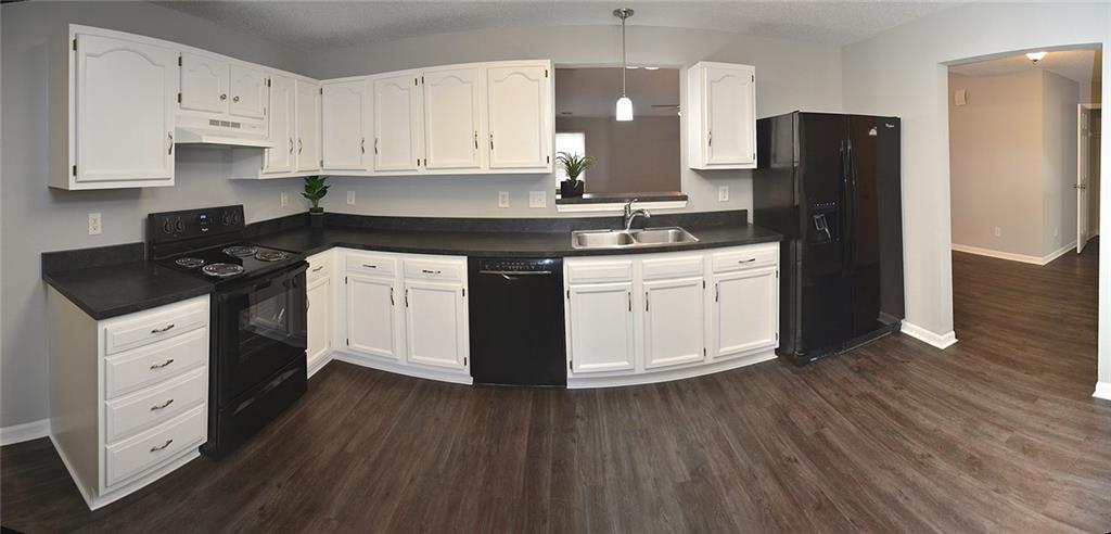 10915 Roundtree Road Fishers, IN 46037 - Photo 3 of 28 Gallery Image 3