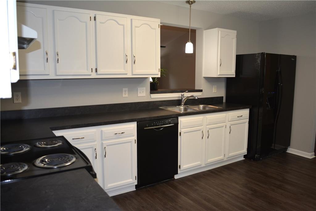 10915 Roundtree Road Fishers, IN 46037 - Photo 7 of 28 Gallery Image 7