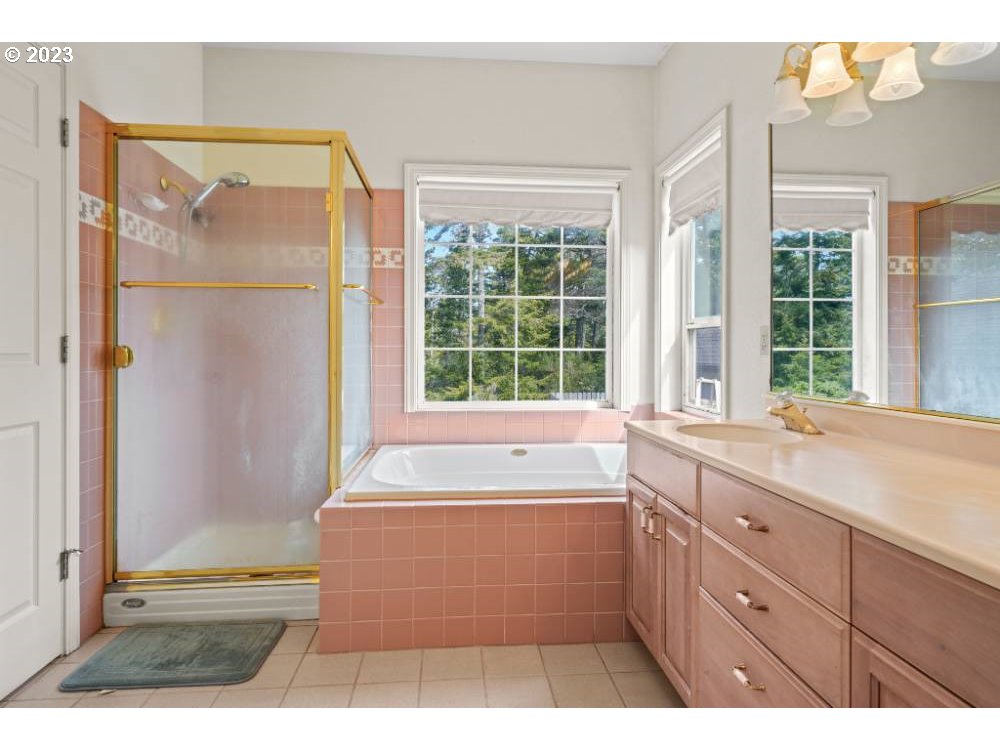 871 8th Street Florence, OR 97439 - Photo 25 of 31 Gallery Image 25