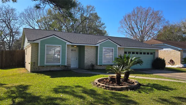$279,900 | 6125 Brookdale Drive, League City, TX 77573