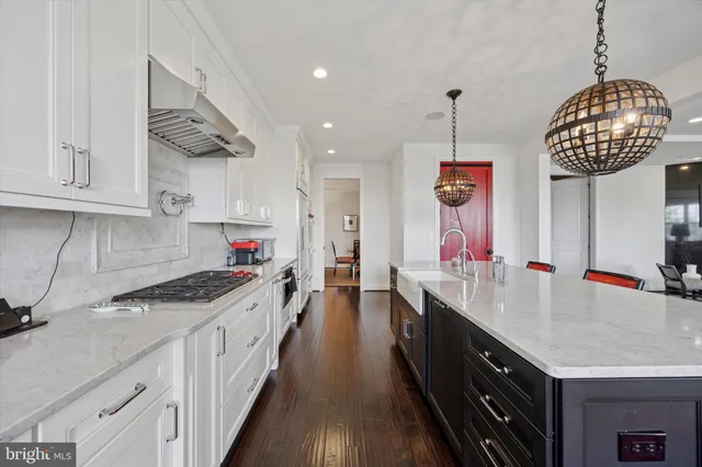 $1,495,000 | 6150 Creekside Drive, Flourtown, PA 19031