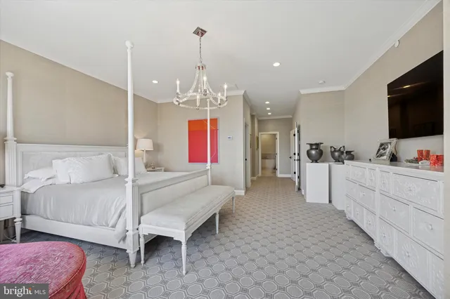 $1,495,000 | 6150 Creekside Drive, Flourtown, PA 19031