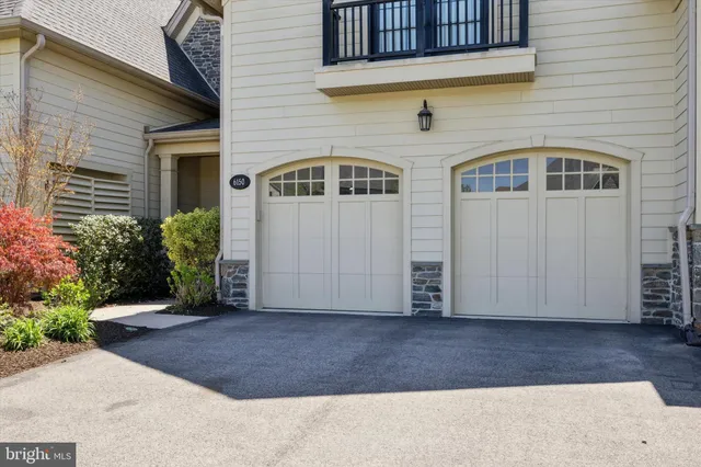 $1,495,000 | 6150 Creekside Drive, Flourtown, PA 19031