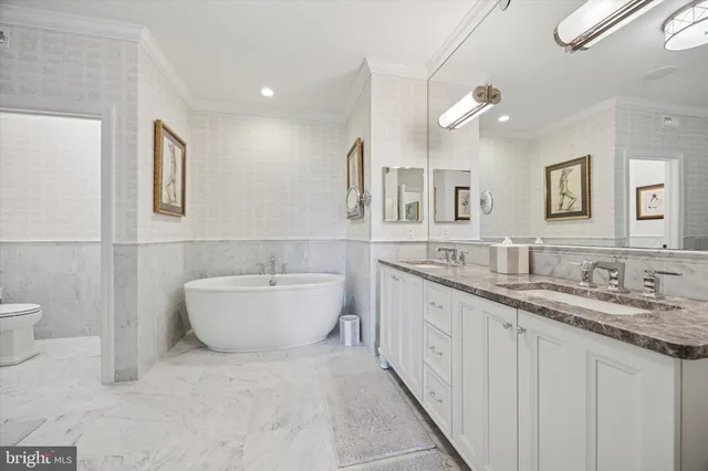 $1,495,000 | 6150 Creekside Drive, Flourtown, PA 19031