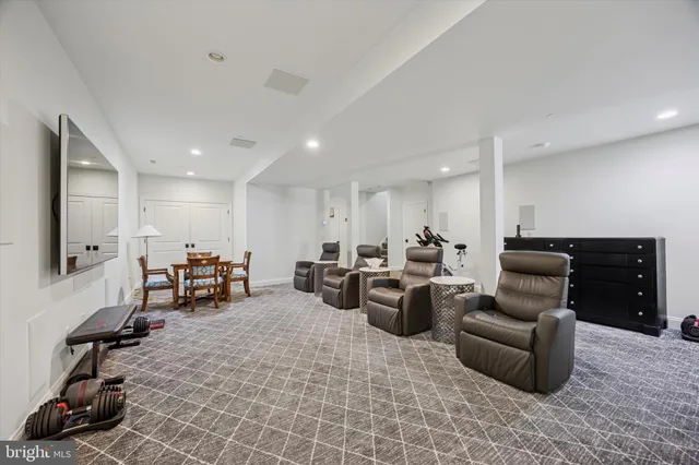 $1,495,000 | 6150 Creekside Drive, Flourtown, PA 19031