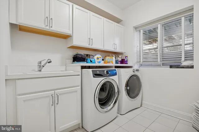 $1,495,000 | 6150 Creekside Drive, Flourtown, PA 19031