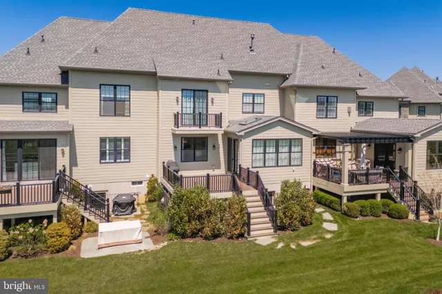 $1,495,000 | 6150 Creekside Drive, Flourtown, PA 19031