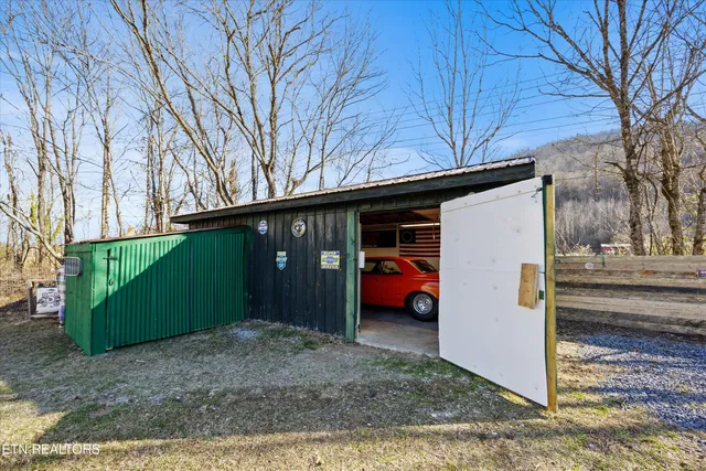 $399,900 | 3888 Cosby Highway, Cosby, TN 37722