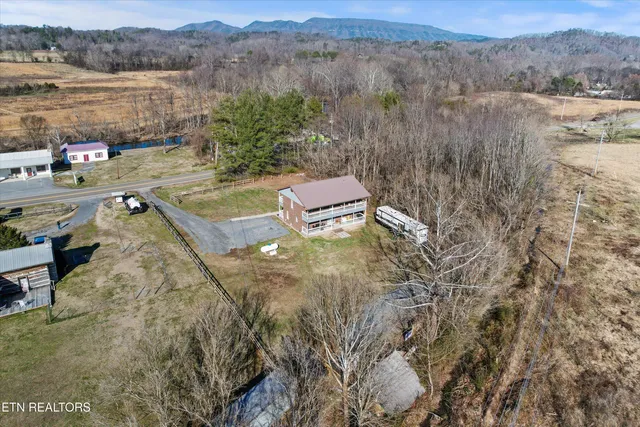 $399,900 | 3888 Cosby Highway, Cosby, TN 37722