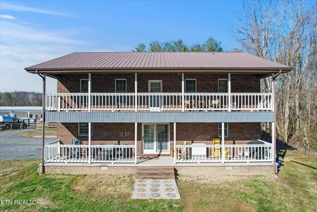 $399,900 | 3888 Cosby Highway, Cosby, TN 37722