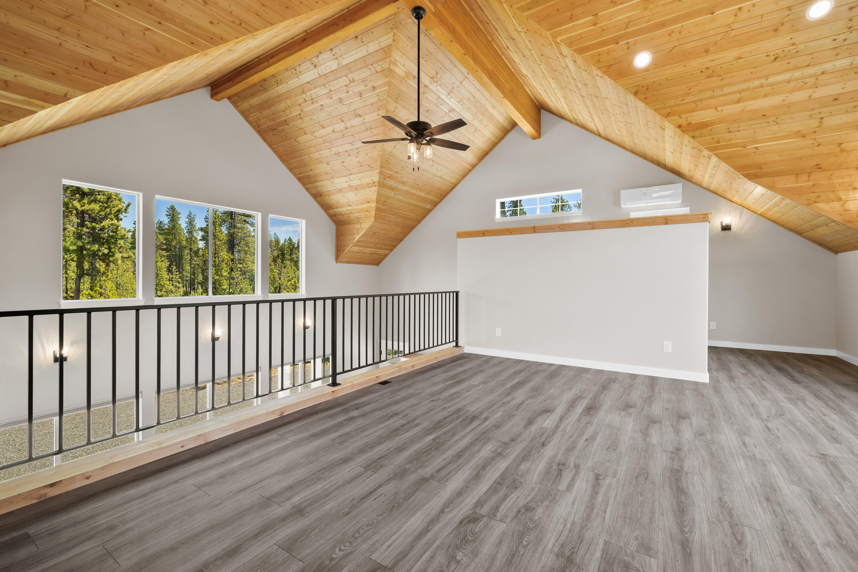 16932 Upland Road Bend, OR 97707 - Photo 14 of 38