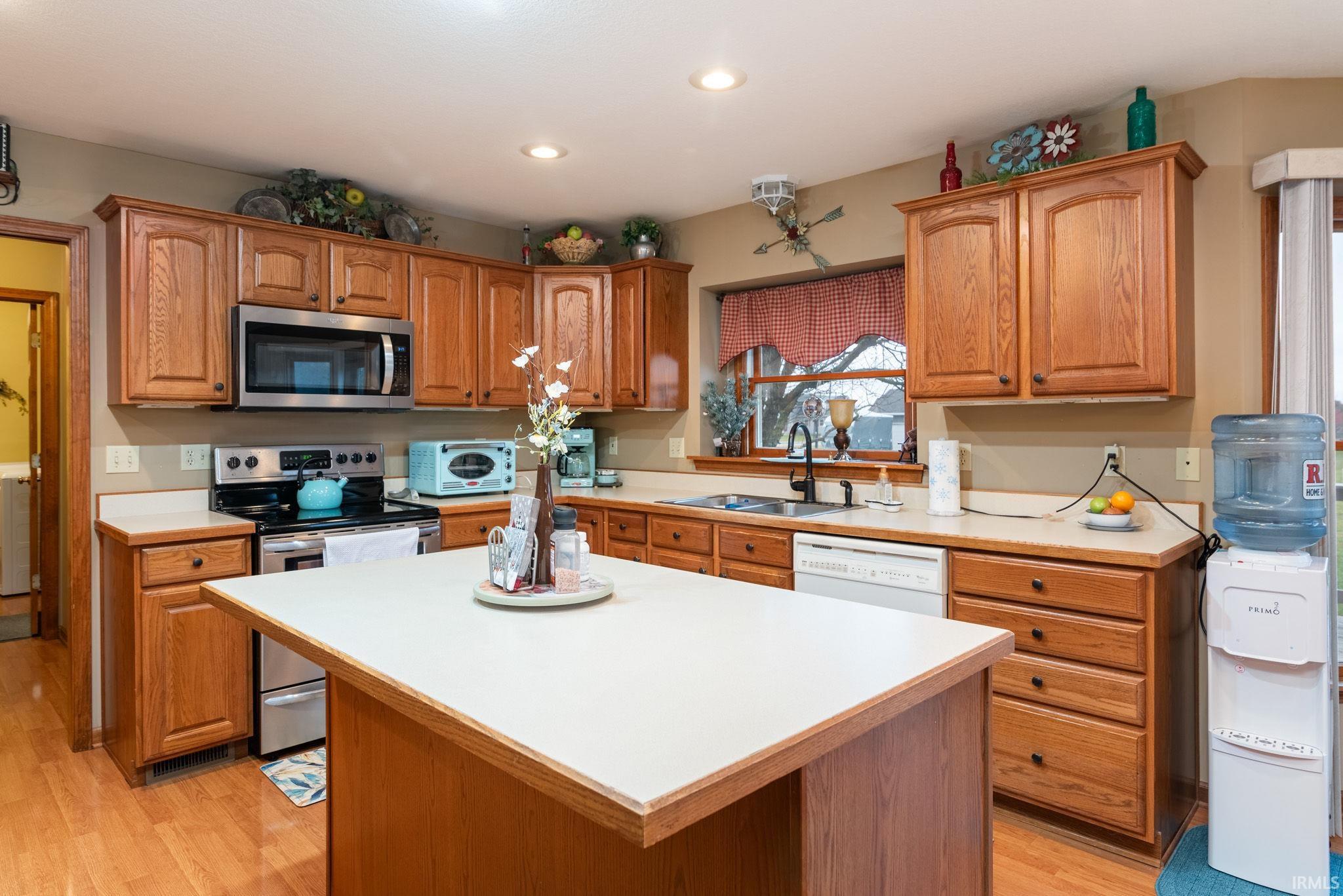 807 Maple Court Sweetser, IN 46953 - Photo 12 of 36