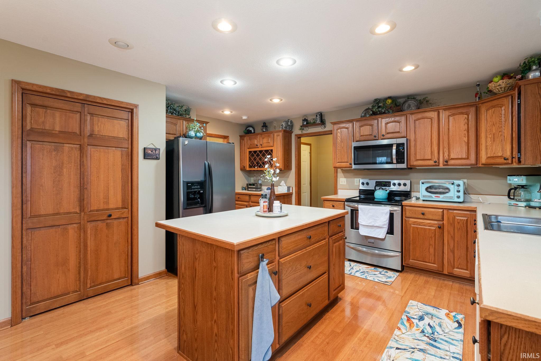 807 Maple Court Sweetser, IN 46953 - Photo 13 of 36