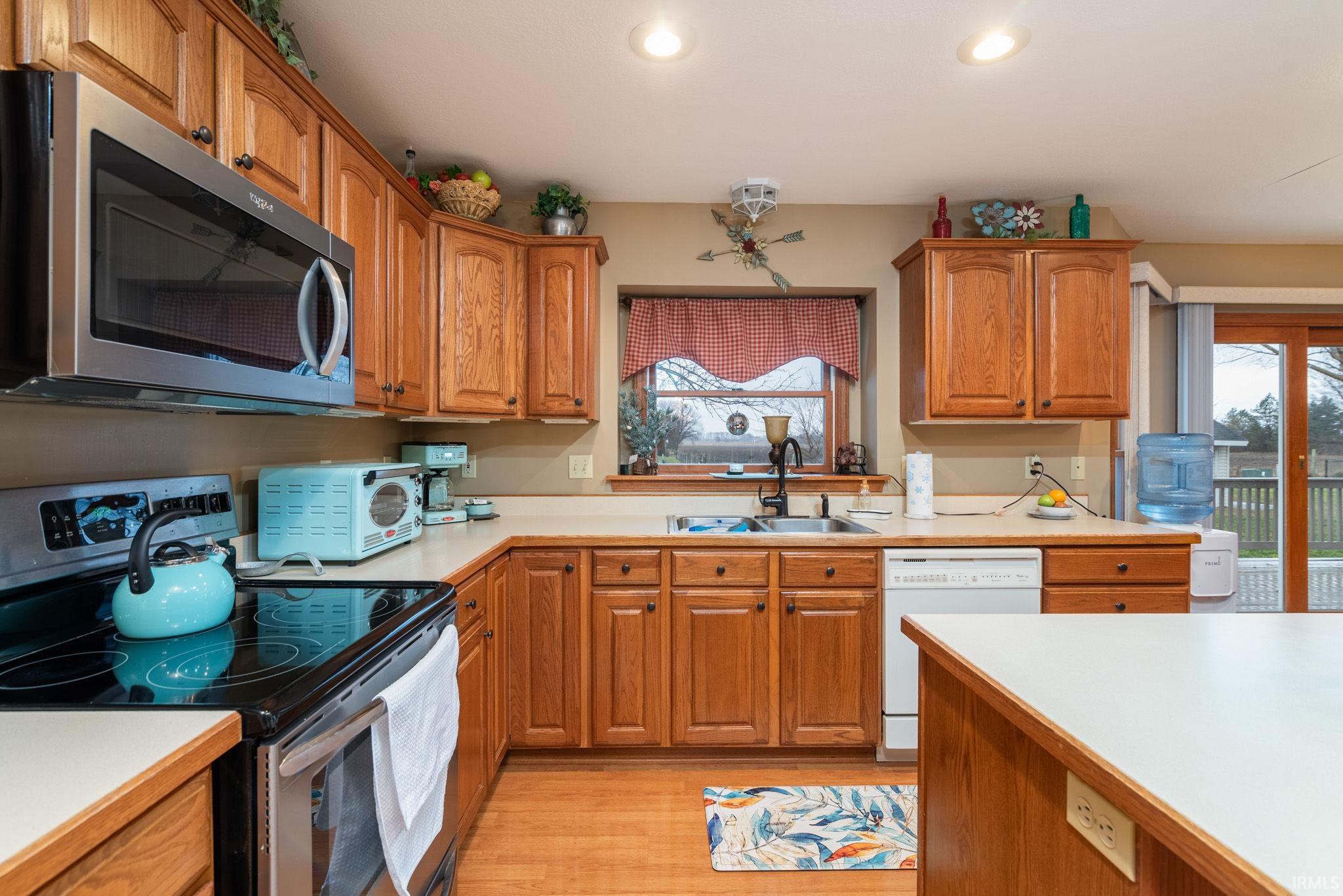 807 Maple Court Sweetser, IN 46953 - Photo 14 of 36