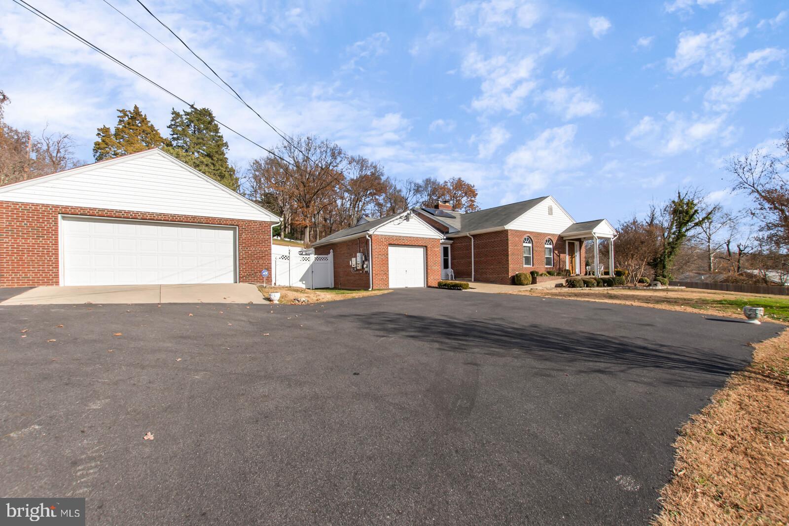 10710 Livingston Road Fort Washington, MD 20744 - Photo 3 of 49 Exterior