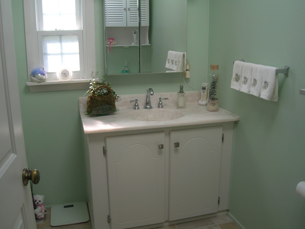 4 Patriot Road Taunton, MA 02780 - Photo 14 of 18 Gallery Image 14