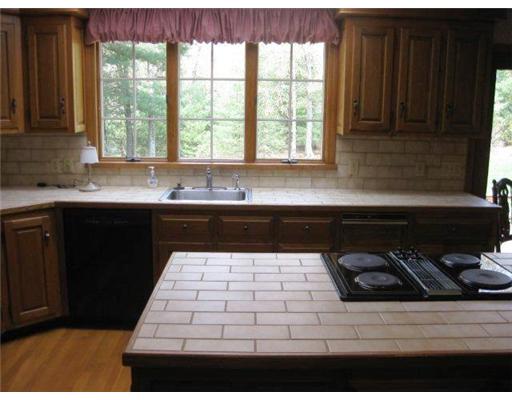 29 Hunter Ridge Drive Scituate, RI 02857 - Photo 5 of 12 Kitchen.