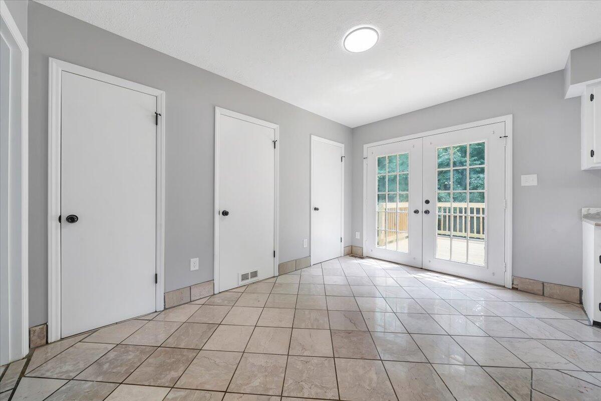 60 Eastover Road Rocky Mount, VA 24151 - Photo 12 of 47 12-MIB09774