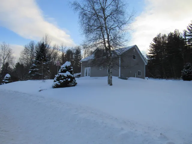 $339,000 | 1901 Cross Road, Jay, VT 05859