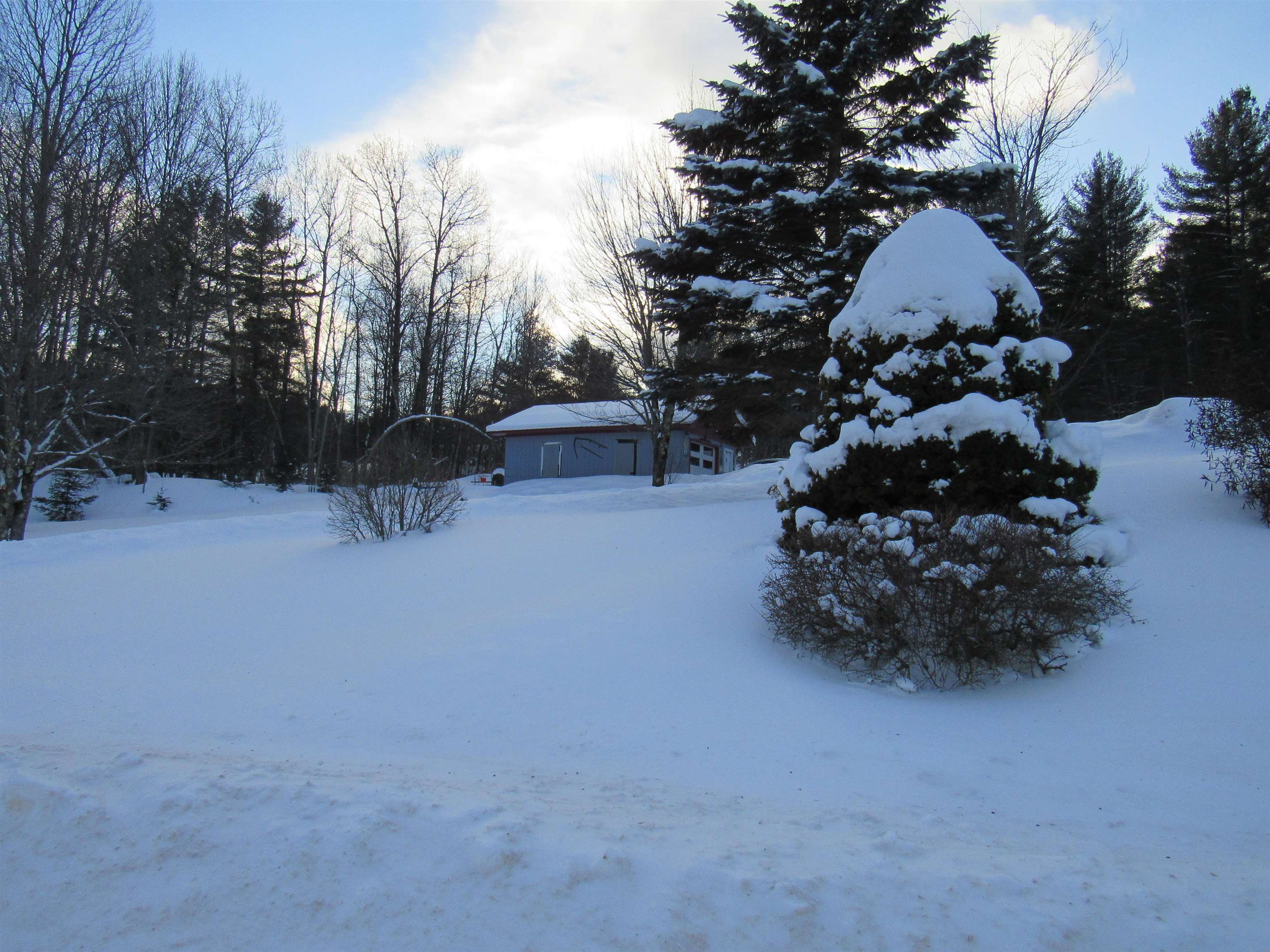 1901 Cross Road Jay, VT 05859 - Photo 9 of 40