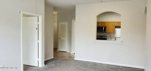 $162,500 | 10550 Baymeadows Road, Unit 1012, Jacksonville, FL 32256