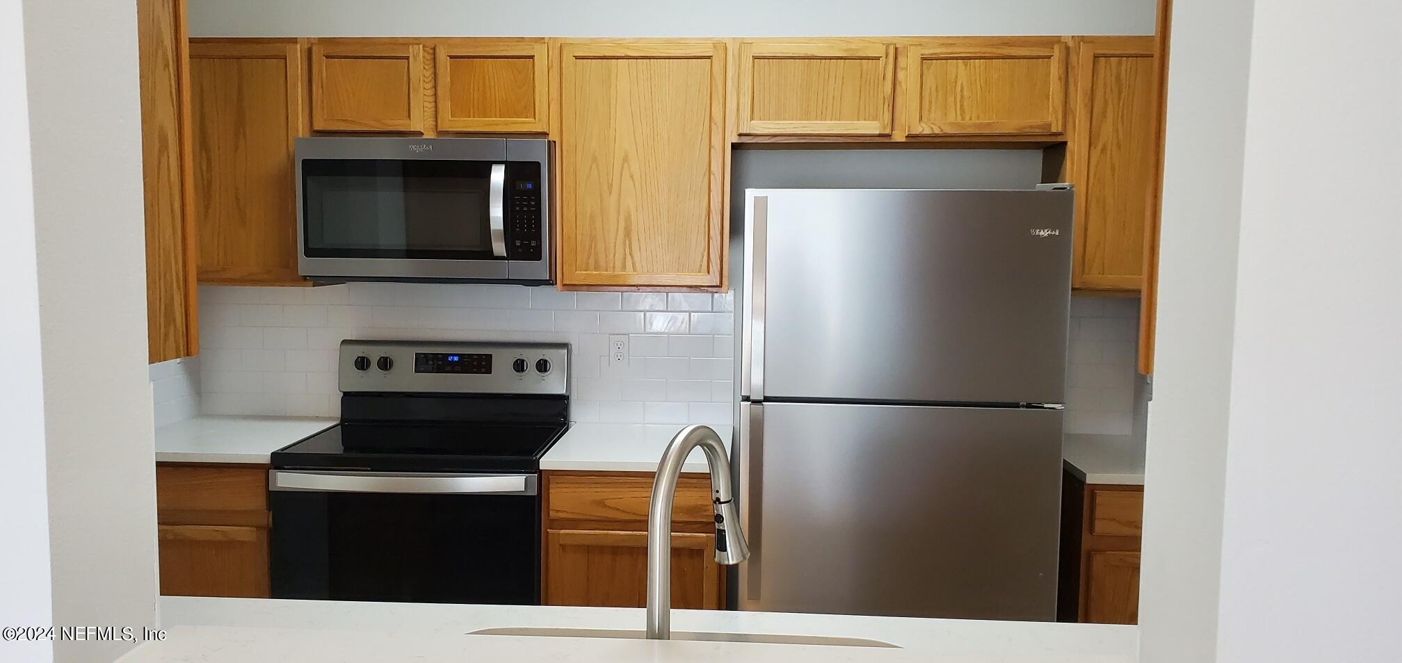 10550 Baymeadows Road, Unit 1012 Jacksonville, FL 32256 - Photo 3 of 16 kitchen- S.S. appliances