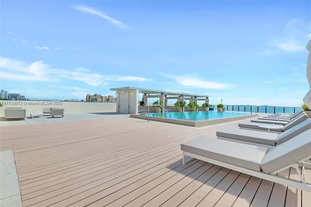 $5,795,000 | 3581 East Glencoe Street, Unit 605, Coconut Grove, FL 33133