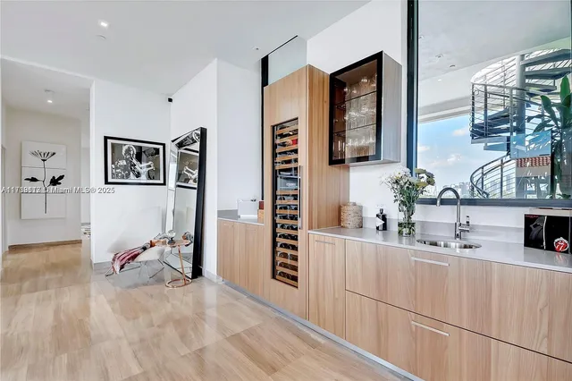 $5,795,000 | 3581 East Glencoe Street, Unit 605, Coconut Grove, FL 33133