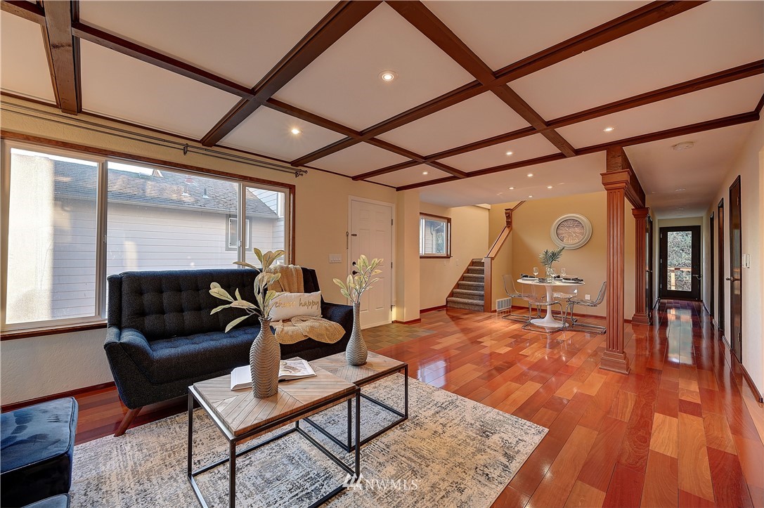 4322 Southwest Concord Street Seattle, WA 98136 - Photo 4 of 30 Gallery Image 4