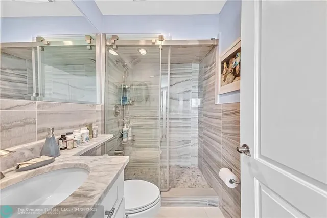 $399,000 | 1439 South Ocean Boulevard, Unit 312, Lauderdale-by-the-Sea, FL 33062