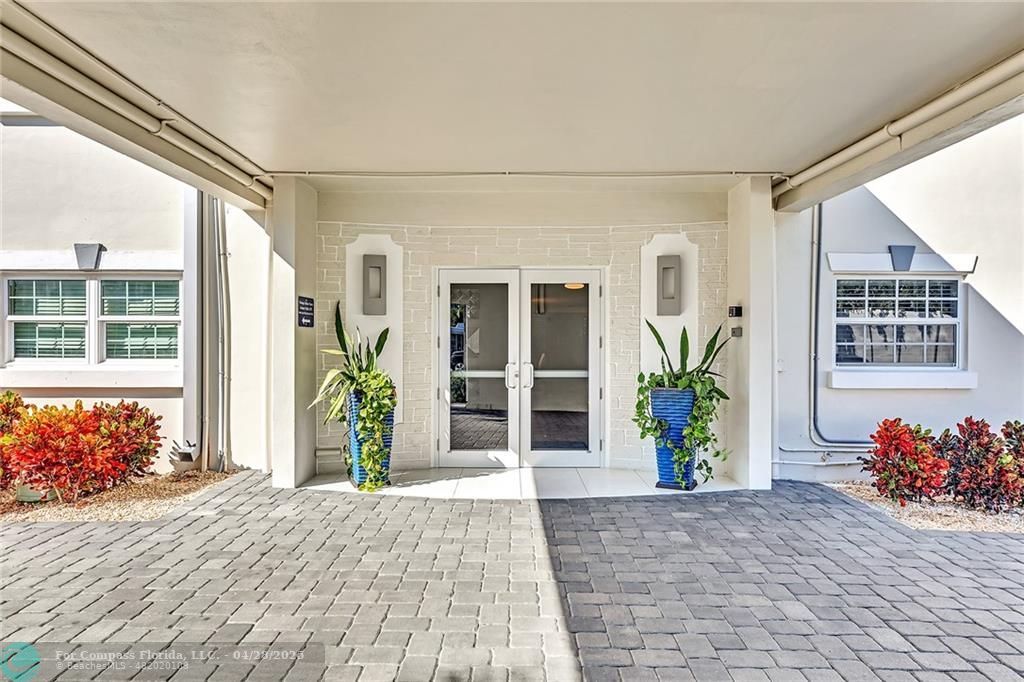 1439 South Ocean Boulevard, Unit 312 Lauderdale-by-the-Sea, FL 33062 - Photo 4 of 26 Front entrance