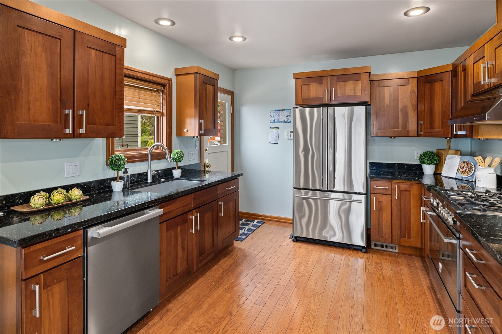 6759 41st Avenue Southwest Seattle, WA 98136 - Photo 12 of 40